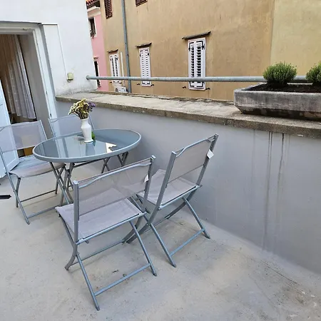 Don Dolfino Guesthouse - Hisa Dolfinova Vrata Piran Exterior photo